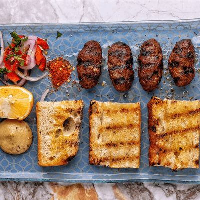 СЕМЕЙНО SOUTZOUKAKI (дълго пикантно кюфте)