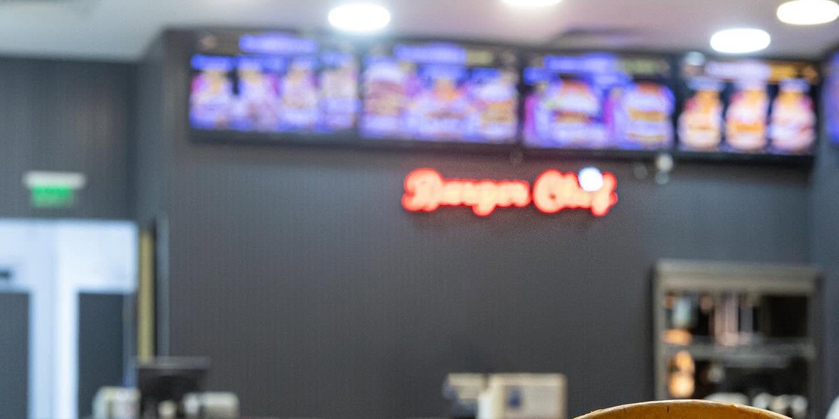 Обектът на Burger Chef отвътре